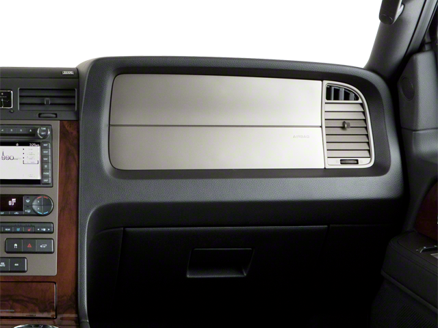 2011 Lincoln Navigator Base