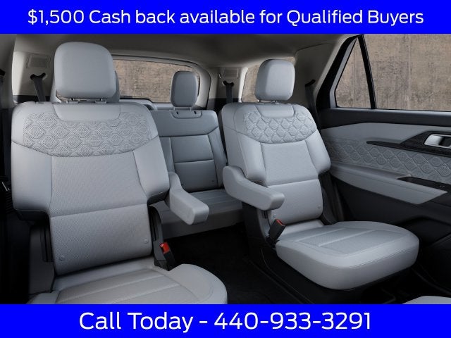 2027 Ford Explorer Platinum In-Transit