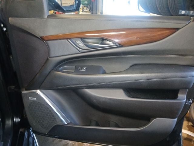 2019 Cadillac Escalade Luxury