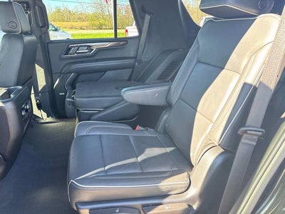 2025 GMC Yukon Elevation