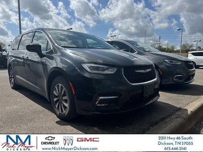 2024 Chrysler Pacifica Hybrid Select