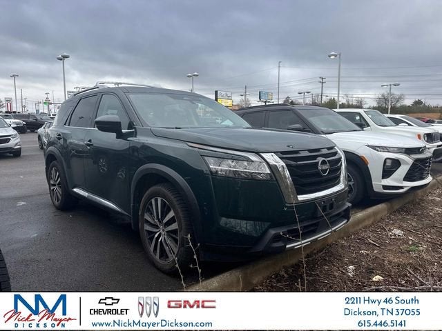 2023 Nissan Pathfinder Platinum