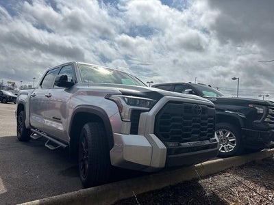 2025 Toyota Tundra 4WD SR5
