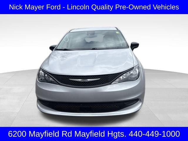 2024 Chrysler Voyager LX