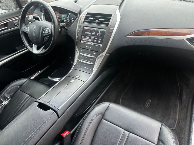 2016 Lincoln MKZ Base