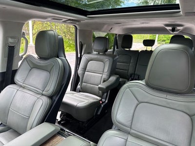 2022 Lincoln Navigator L Black Label