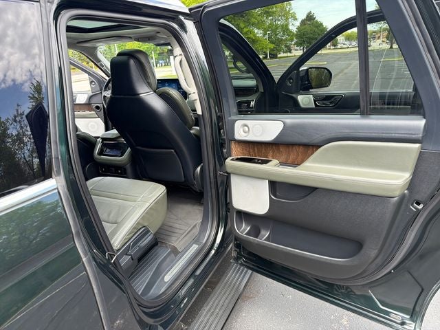 2022 Lincoln Navigator L Black Label