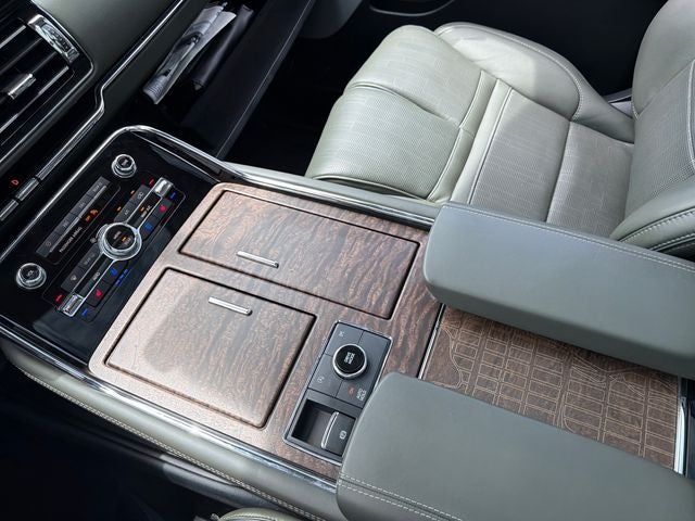2022 Lincoln Navigator L Black Label