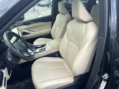 2025 INFINITI QX60 LUXE