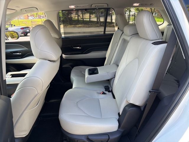 2025 Toyota Grand Highlander Hybrid XLE