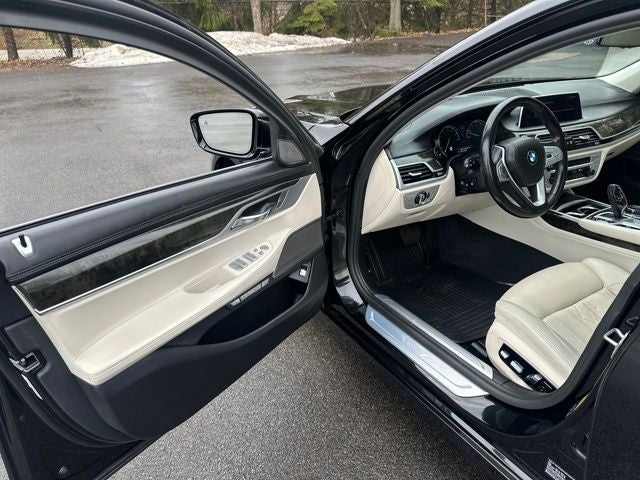 2018 BMW 7 Series 750i xDrive
