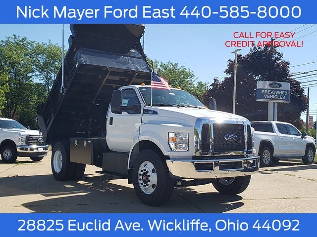 2027 Ford F-750SD Dump Truck