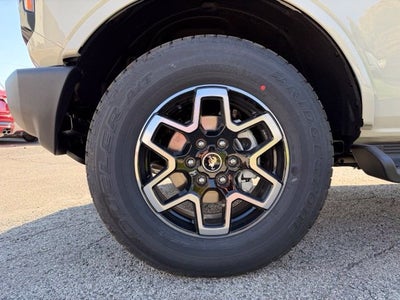 2026 Ford Bronco Outer Banks