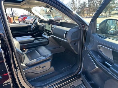 2025 Ford Expedition Platinum