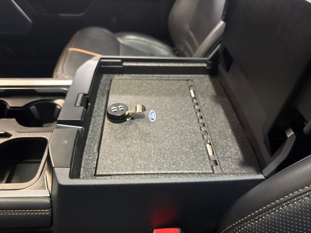 2024 Ford F-450SD HI OUTPUT