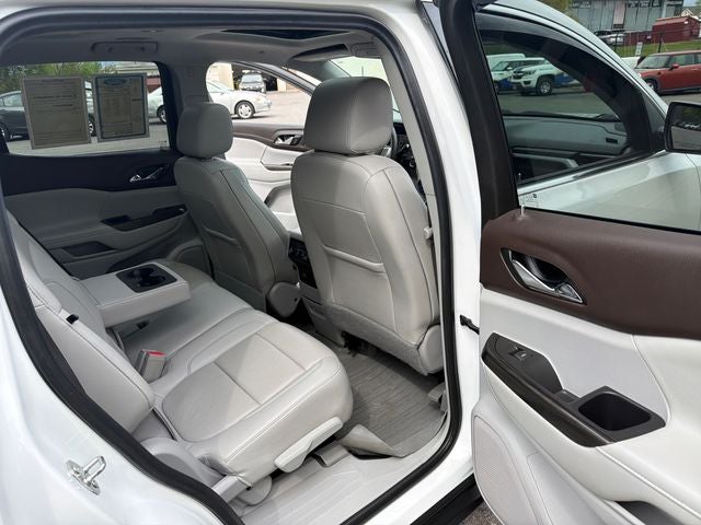 2021 GMC Acadia SLT