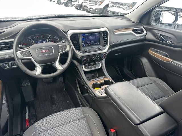 2022 GMC Acadia SLE