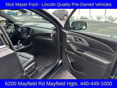 2022 Chevrolet Traverse LT Leather