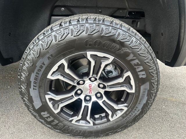 2024 GMC Canyon AT4