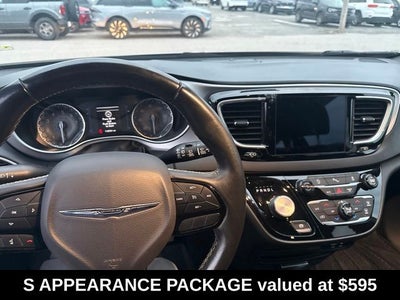 2018 Chrysler Pacifica Touring L