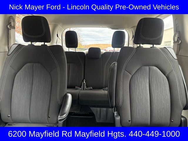 2024 Chrysler Voyager LX