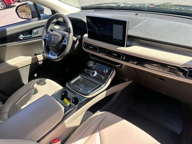 2022 Lincoln Nautilus Standard