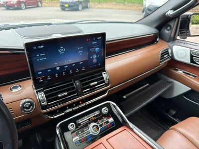 2024 Lincoln Navigator Reserve