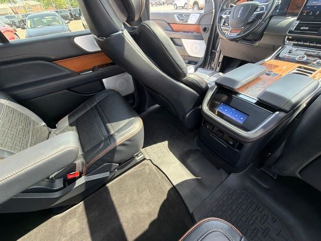 2024 Lincoln Navigator L Black Label