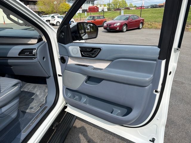 2021 Lincoln Navigator L Black Label