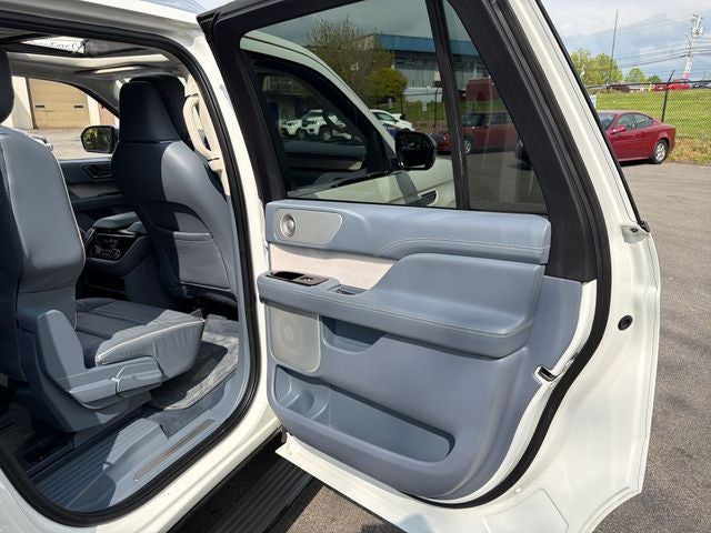 2021 Lincoln Navigator L Black Label