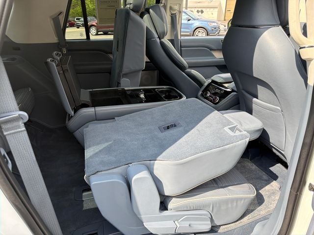 2021 Lincoln Navigator L Black Label