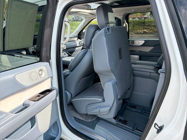 2021 Lincoln Navigator L Black Label
