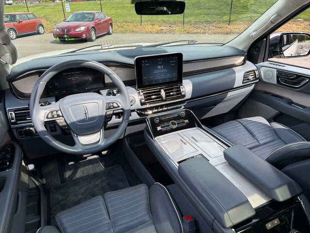 2021 Lincoln Navigator L Black Label