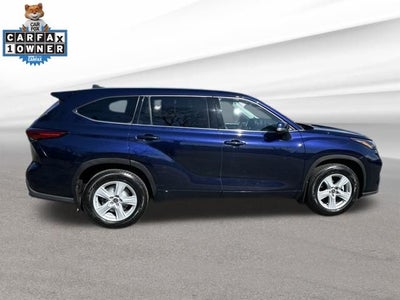 2022 Toyota Highlander LE