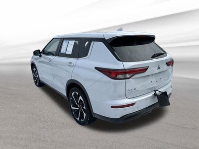 2022 Mitsubishi Outlander ES