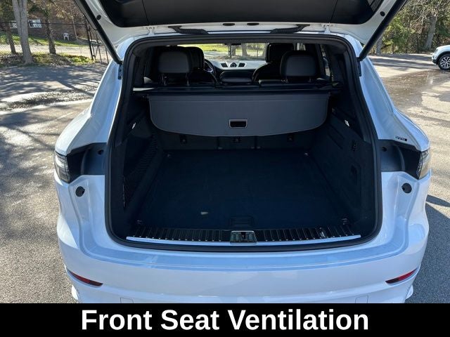 2023 Porsche Cayenne GTS