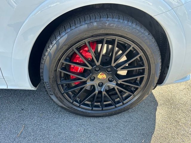 2023 Porsche Cayenne GTS