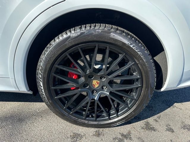 2023 Porsche Cayenne GTS