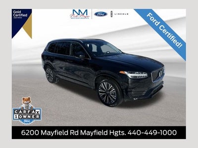 2022 Volvo XC90 T6 Momentum