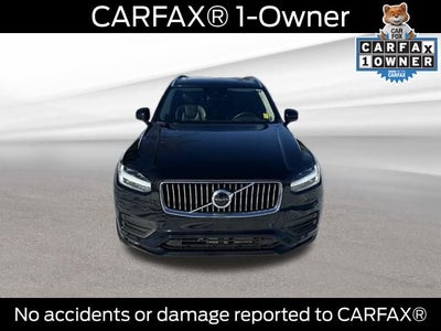 2022 Volvo XC90 T6 Momentum