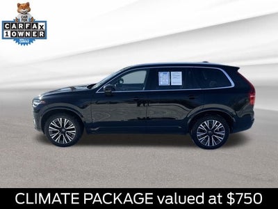 2022 Volvo XC90 T6 Momentum