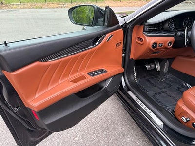 2023 Maserati Quattroporte Modena Q4