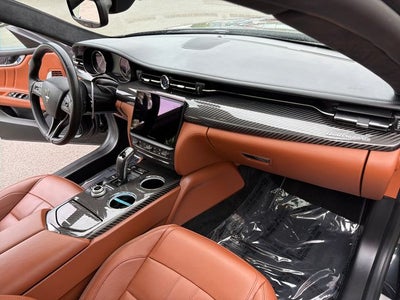 2023 Maserati Quattroporte Modena Q4