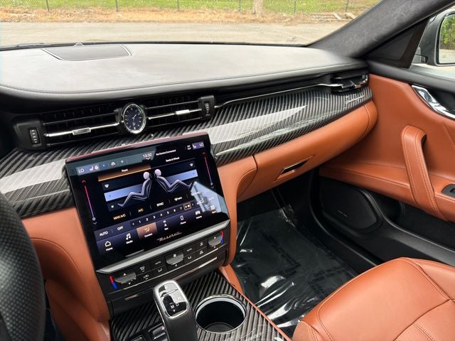 2023 Maserati Quattroporte Modena Q4