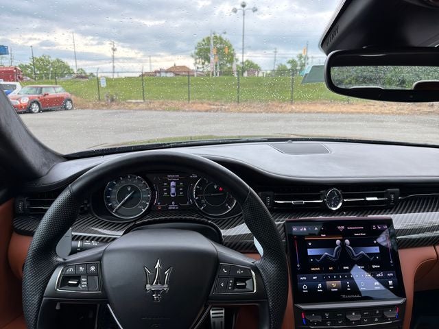 2023 Maserati Quattroporte Modena Q4