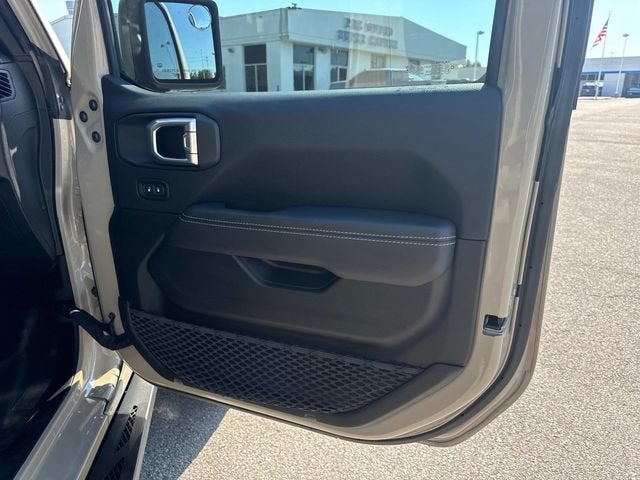 2022 Jeep Gladiator Overland 4x4