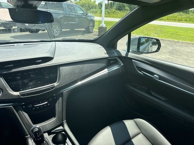 2023 Cadillac XT5 Luxury