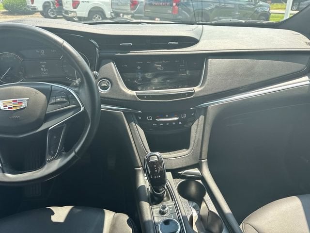 2023 Cadillac XT5 Luxury