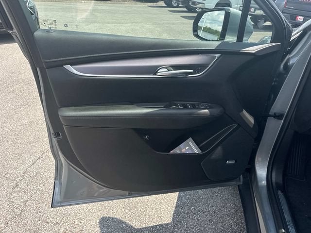 2023 Cadillac XT5 Luxury