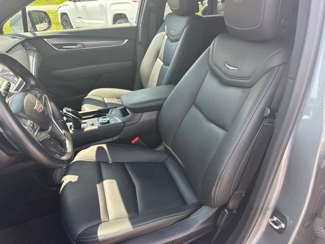 2023 Cadillac XT5 Luxury